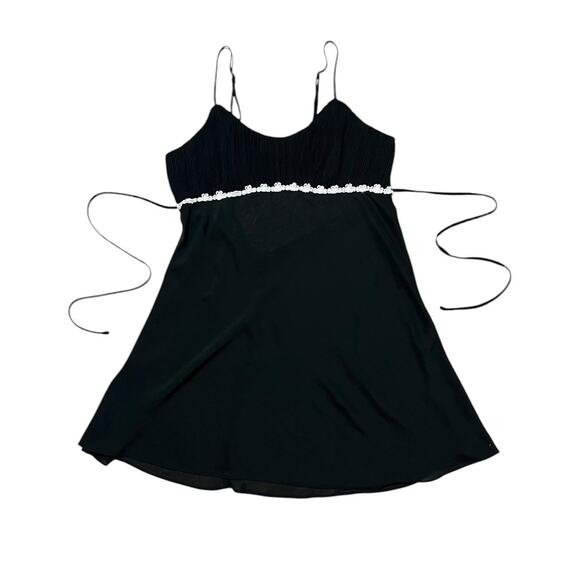 Secret Treasures Black & Ivory Floral Embroidered Beaded Milkmaid Chemise Dress - Picture 1 of 6